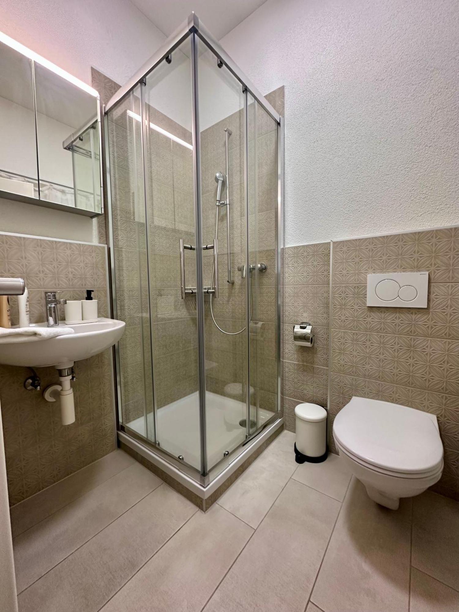 Welcome Hotel - Hellbuehl Self-Check-In Экстерьер фото